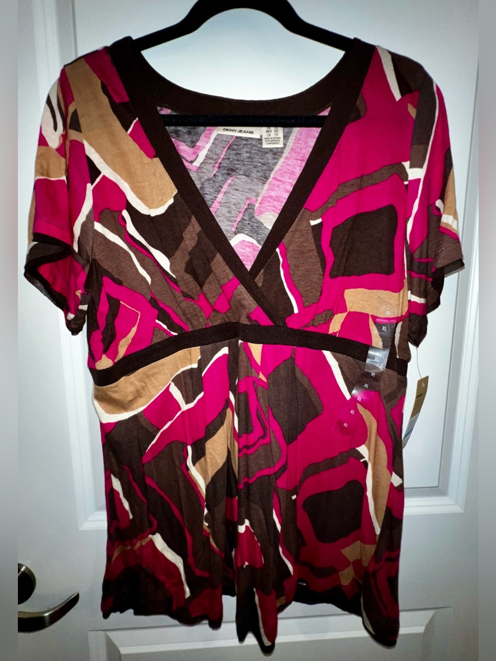 NEW DKNY Women’s Bright Pink & Brown Multicolored Top Shirt Size XL NWT